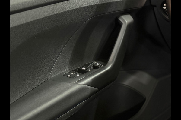 Volkswagen T-Cross 1.0 TSI 110PK | Style | Virtual | Full LED | ACC | Winter-Pakket | Clima | Blind Spot | Camera | CarPlay | DAB+