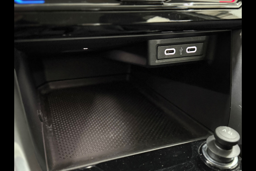 Volkswagen T-Cross 1.0 TSI 110PK | Style | Virtual | Full LED | ACC | Winter-Pakket | Clima | Blind Spot | Camera | CarPlay | DAB+