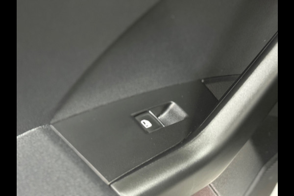 Volkswagen T-Cross 1.0 TSI 110PK | Style | Virtual | Full LED | ACC | Winter-Pakket | Clima | Blind Spot | Camera | CarPlay | DAB+