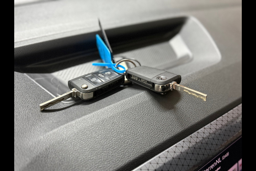 Volkswagen T-Cross 1.0 TSI 110PK | Style | Virtual | Full LED | ACC | Winter-Pakket | Clima | Blind Spot | Camera | CarPlay | DAB+