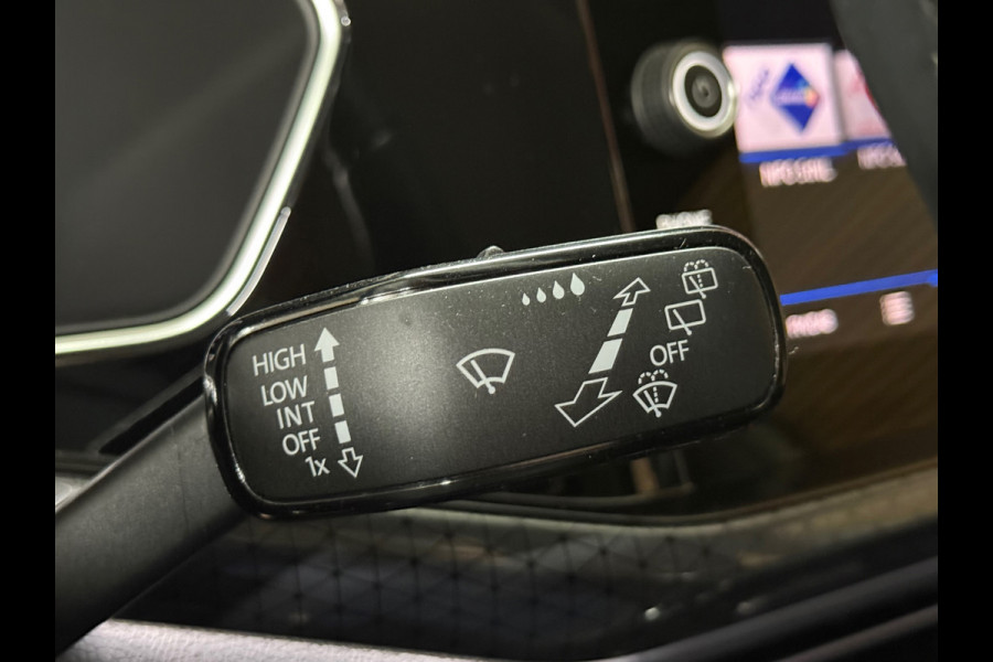 Volkswagen T-Cross 1.0 TSI 110PK | Style | Virtual | Full LED | ACC | Winter-Pakket | Clima | Blind Spot | Camera | CarPlay | DAB+