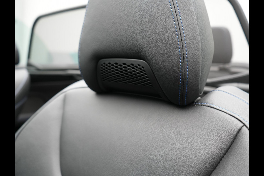 BMW 4 Serie Cabrio 430i M Sport 245pk Dealer O.H DRAVITGRAU | Lederen Sportstoelen Memory | Nekverwarming | 19"L.M | Harman Kardon |  M Sportremmen | Camera | Sfeerverlichting | Apple Carplay | LED |
