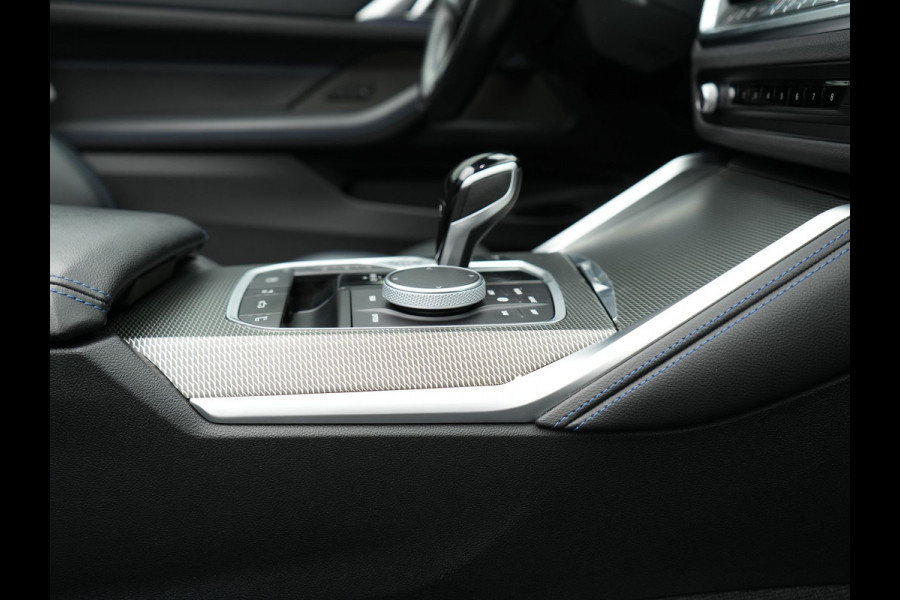 BMW 4 Serie Cabrio 430i M Sport 245pk Dealer O.H DRAVITGRAU | Lederen Sportstoelen Memory | Nekverwarming | 19"L.M | Harman Kardon |  M Sportremmen | Camera | Sfeerverlichting | Apple Carplay | LED |