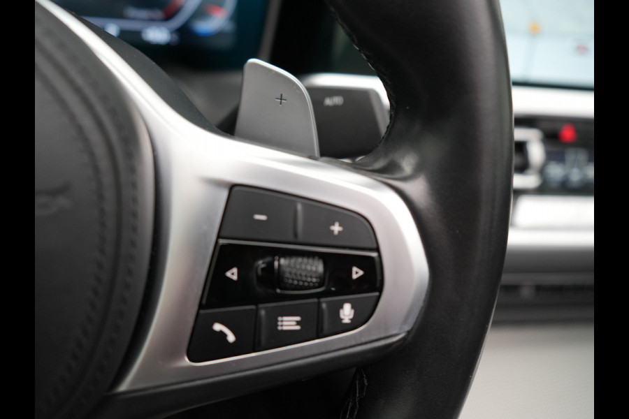 BMW 4 Serie Cabrio 430i M Sport 245pk Dealer O.H DRAVITGRAU | Lederen Sportstoelen Memory | Nekverwarming | 19"L.M | Harman Kardon |  M Sportremmen | Camera | Sfeerverlichting | Apple Carplay | LED |