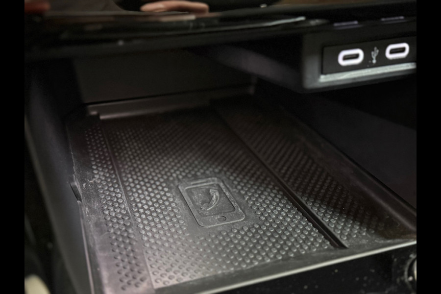 Volkswagen T-Cross 1.0 TSI R-Line Binnen/ Buiten | 110PK | Virtual | BEATS | Full LED | Camera | Discover Pro | Clima | Ambient