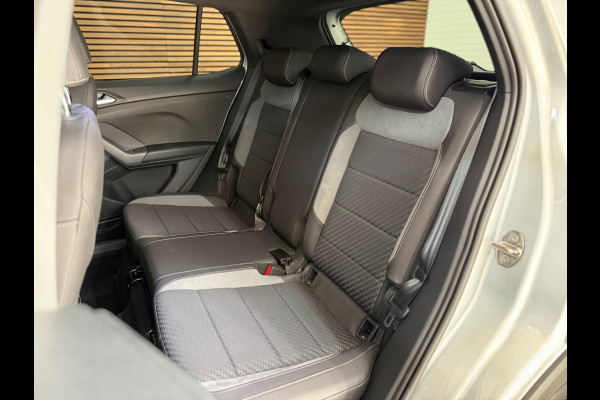 Volkswagen T-Cross 1.0 TSI R-Line Binnen/ Buiten | 110PK | Virtual | BEATS | Full LED | Camera | Discover Pro | Clima | Ambient