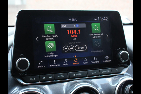 Nissan Juke 1.0 DIG-T N-Connecta Climate control Cruise control Achteruitrijcamera Keyless Navigatie LED Verwarmde voorstoelen Verwarmd stuurwiel Parkeersensoren Apple Carplay/ Android Auto