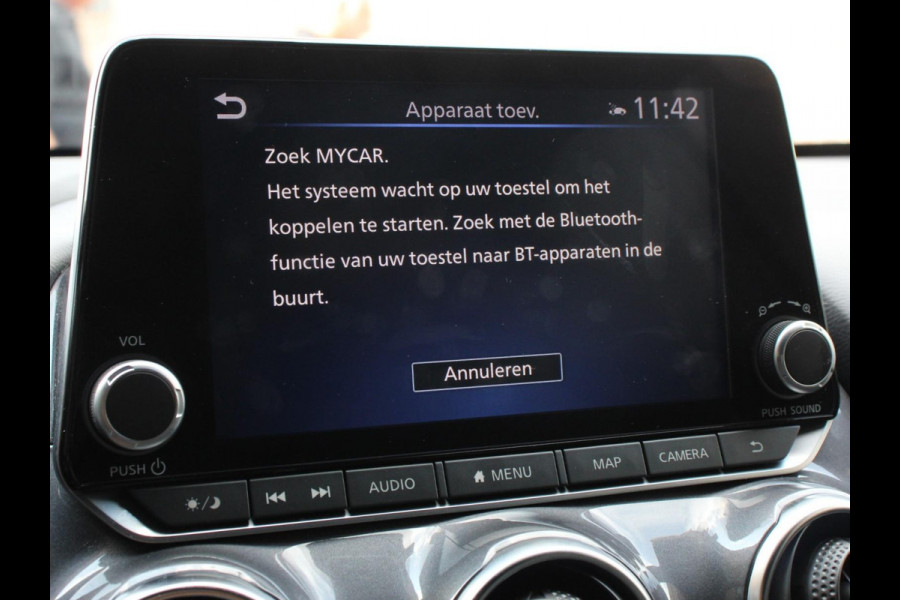 Nissan Juke 1.0 DIG-T N-Connecta Climate control Cruise control Achteruitrijcamera Keyless Navigatie LED Verwarmde voorstoelen Verwarmd stuurwiel Parkeersensoren Apple Carplay/ Android Auto