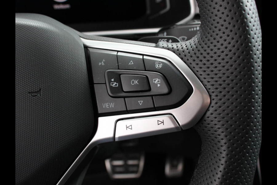 Volkswagen T-Roc 1.5 TSI DSG R-Line Climate control | Adaptieve cruise control | LED | Navigatie | Achteruitrijcamera | Parkeersensoren | Apple Carplay/ Android Auto | Radio