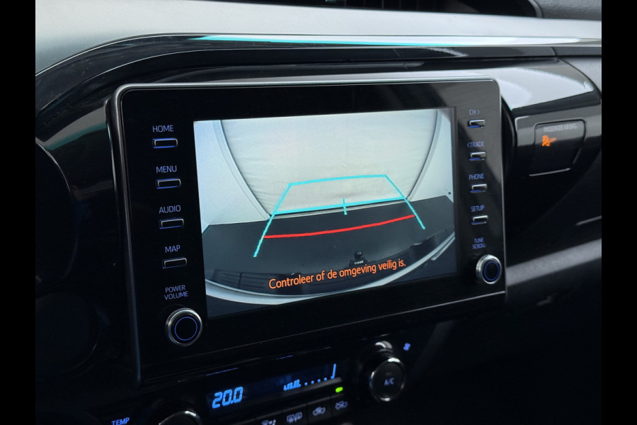 Toyota Hilux 2.4 D-4D 4WD AUT-6 Double Cab Professional Lier Canopy Hardtop (Huif) Trekhaak Navi* via Apple Carplay Android Auto Ecc Camera A Lane Assist Inbouw Kasten Bluetooth AWD EURO6 400Nm *3.500kg Trekvermogen* 1e Eigenaar Dealeronderhouden Origineel Nederlandse Auto