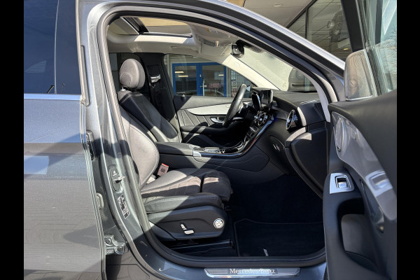 Mercedes-Benz GLC 300e 4MATIC AMG Line 320pk | PHEV | Panoramadak | Stoelverwarming | Burmeister | 360 Camera | Adaptive Cruise |