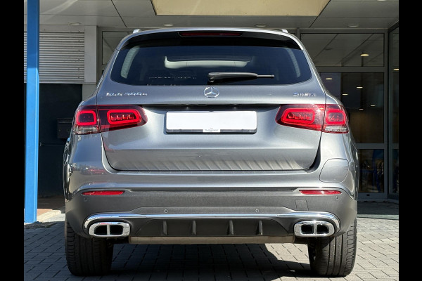 Mercedes-Benz GLC 300e 4MATIC AMG Line 320pk | PHEV | Panoramadak | Stoelverwarming | Burmeister | 360 Camera | Adaptive Cruise |