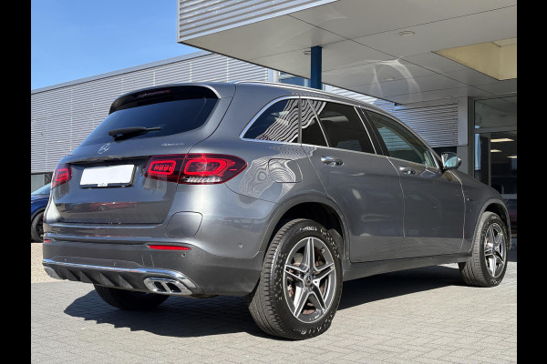 Mercedes-Benz GLC 300e 4MATIC AMG Line 320pk | PHEV | Panoramadak | Stoelverwarming | Burmeister | 360 Camera | Adaptive Cruise |