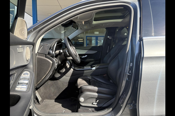 Mercedes-Benz GLC 300e 4MATIC AMG Line 320pk | PHEV | Panoramadak | Stoelverwarming | Burmeister | 360 Camera | Adaptive Cruise |