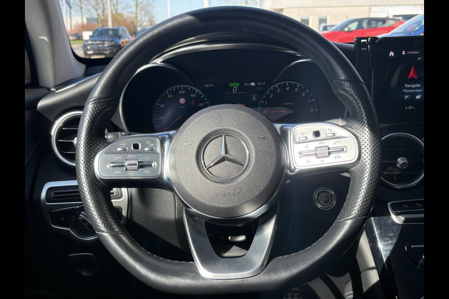 Mercedes-Benz GLC 300e 4MATIC AMG Line 320pk | PHEV | Panoramadak | Stoelverwarming | Burmeister | 360 Camera | Adaptive Cruise |