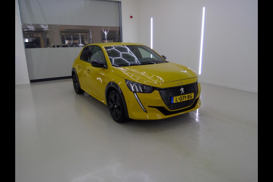 Peugeot 208 1.2 Turbo GT Pack - Navi - Winterpakket - Alcantara - Org.NL