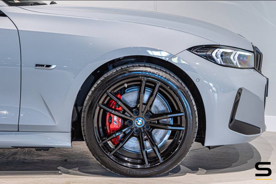 BMW 3 Serie Touring 330e|M-sportPro|Trekhaak|Cam|HUD|Acc