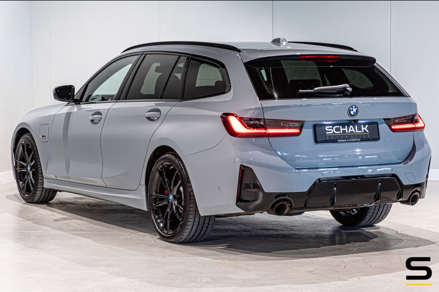 BMW 3 Serie Touring 330e|M-sportPro|Trekhaak|Cam|HUD|Acc