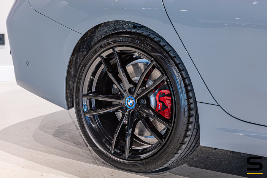 BMW 3 Serie Touring 330e|M-sportPro|Trekhaak|Cam|HUD|Acc