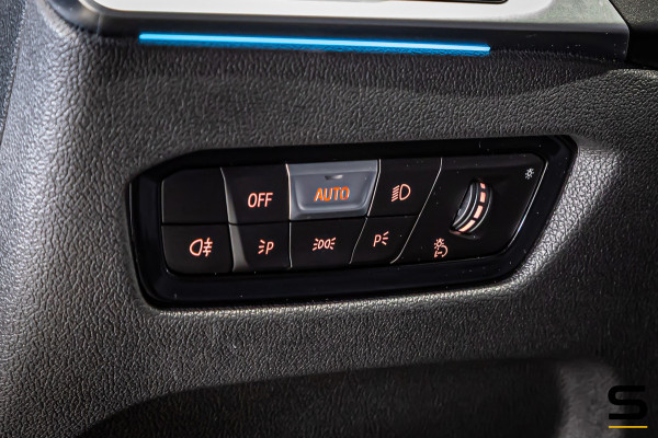 BMW 3 Serie Touring 330e|M-sportPro|Trekhaak|Cam|HUD|Acc