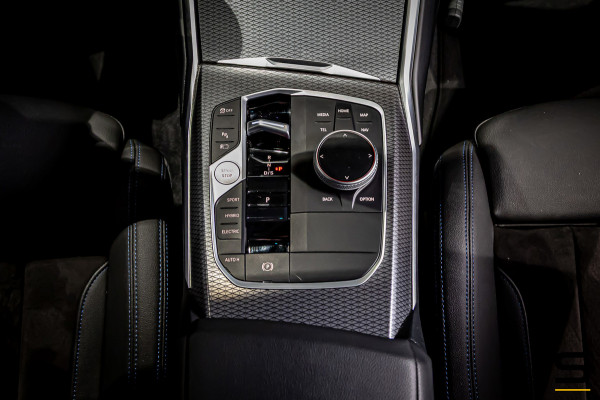BMW 3 Serie Touring 330e|M-sportPro|Trekhaak|Cam|HUD|Acc