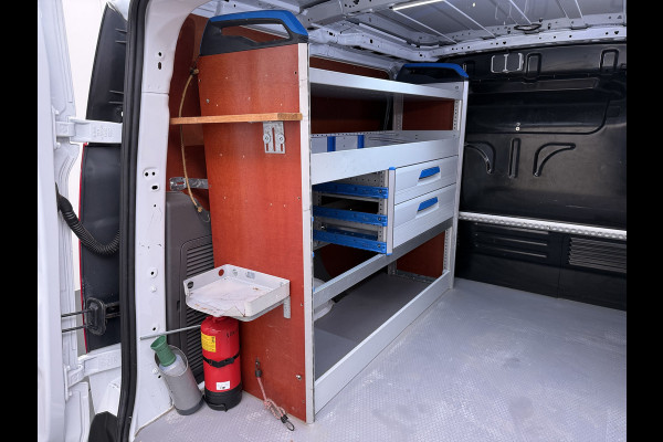 Ford Transit Connect 1.5TDCI 100PK Trekhaak Kast Cruise Airco PDC-v+a EURO6 Sidebars L1H1 Trend HP Betonplex Vloer Wandbetimmering Kasteninbouw Schuifdeur Achterdeuren Origineel Nederlandse Auto Laadvermogen 844kg !