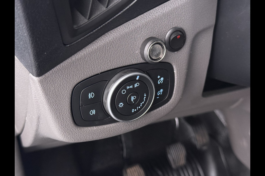 Ford Transit Connect 1.5TDCI 100PK Trekhaak Kast Cruise Airco PDC-v+a EURO6 Sidebars L1H1 Trend HP Betonplex Vloer Wandbetimmering Kasteninbouw Schuifdeur Achterdeuren Origineel Nederlandse Auto Laadvermogen 844kg !