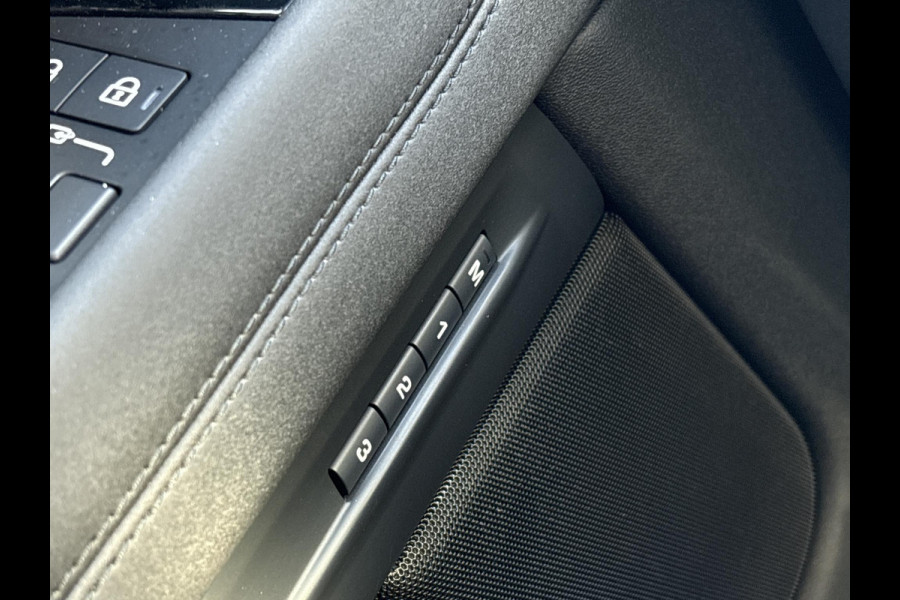 Land Rover Range Rover Evoque 1.5 P300e AWD R-Dynamic SE