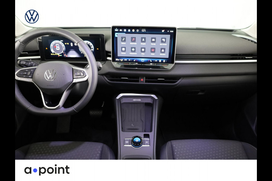 Volkswagen T-Roc Life First Edition 1.5 eTSI 85 kW / 116 PK SUV 7 v