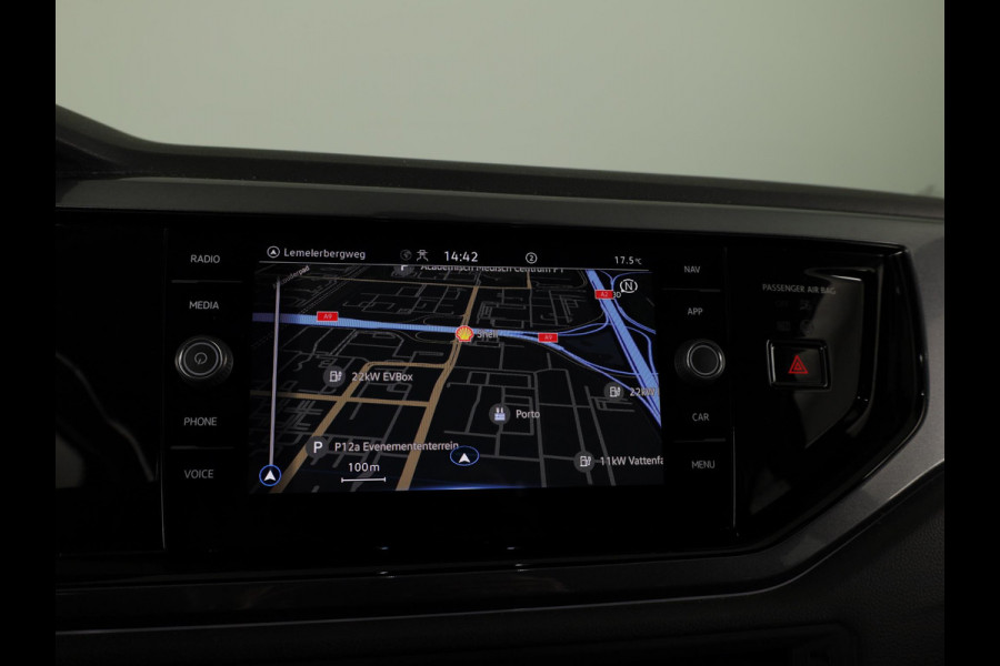 Volkswagen Polo 1.0 TSI Style | Navigatie via App | Parkeersensoren | Matrix LED koplampen | Adaptieve cruise control |