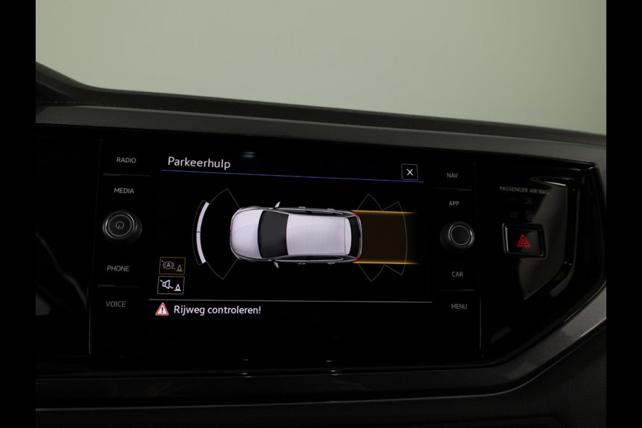 Volkswagen Polo 1.0 TSI Style | Navigatie via App | Parkeersensoren | Matrix LED koplampen | Adaptieve cruise control |