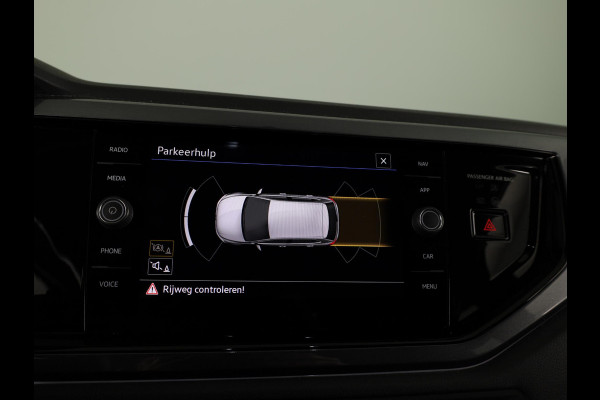 Volkswagen Polo 1.0 TSI Style | Navigatie via App | Parkeersensoren | Matrix LED koplampen | Adaptieve cruise control |