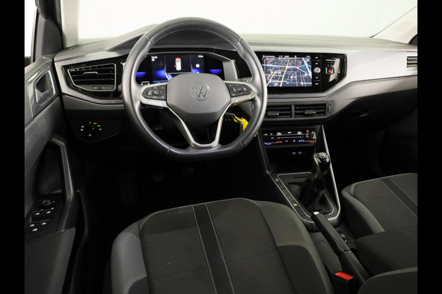 Volkswagen Polo 1.0 TSI Style | Navigatie via App | Parkeersensoren | Matrix LED koplampen | Adaptieve cruise control |
