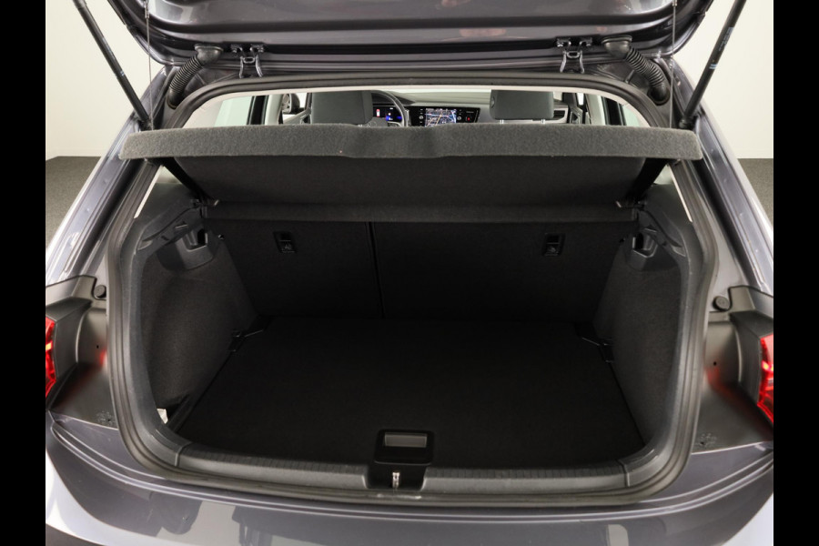 Volkswagen Polo 1.0 TSI Style | Navigatie via App | Parkeersensoren | Matrix LED koplampen | Adaptieve cruise control |