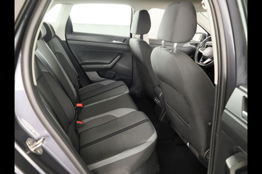 Volkswagen Polo 1.0 TSI Style | Navigatie via App | Parkeersensoren | Matrix LED koplampen | Adaptieve cruise control |
