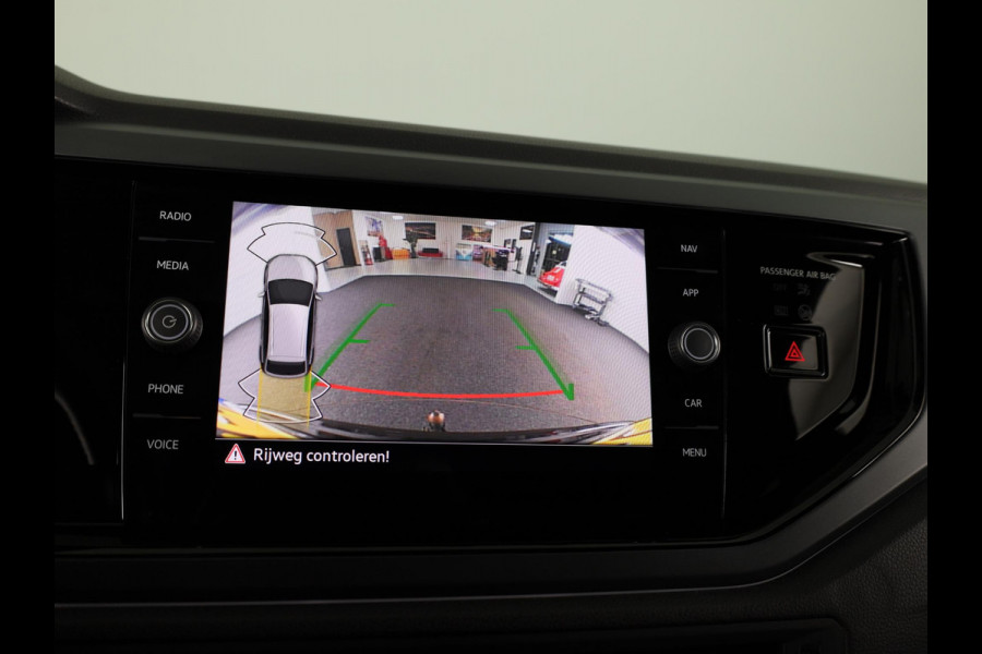 Volkswagen Taigo 1.0 TSI R-Line | DSG | Camera |Keyless | Navigatie | Carplay & Android Auto | Stoelverwarming |