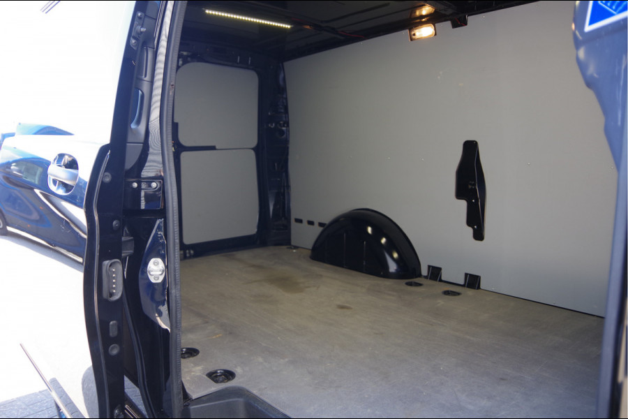 Mercedes-Benz Vito 114 CDI XL L3, AUT. 3-ZITS, TREKHAAK, ADAPT. CRUISE, STOELVERWARMING, CAMERA, AIRCO