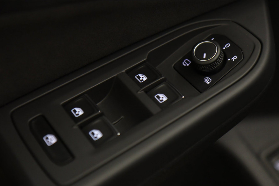 Volkswagen Golf 1.4 eHybrid GTE /PANO/NARDO/IQLIGHT/CARPLAY/ACC/VOL