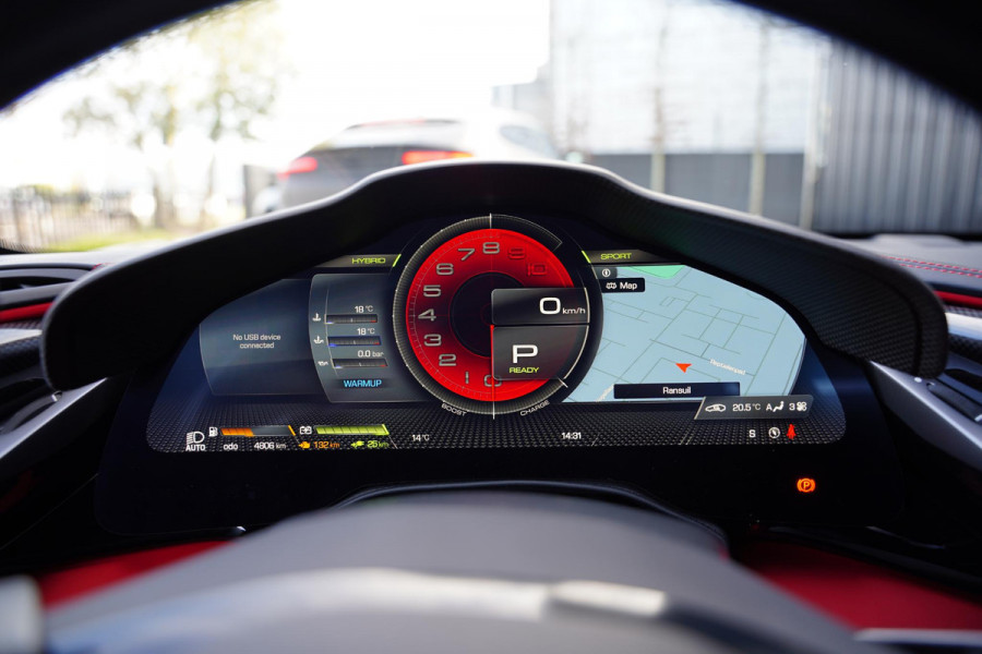 Ferrari SF90 Stradale 4.0 V8 / Carbon Interieur + Exterieur / Lifting