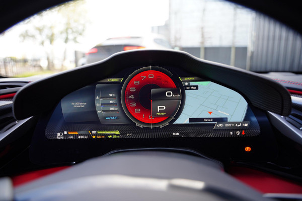 Ferrari SF90 Stradale 4.0 V8 / Carbon Interieur + Exterieur / Lifting