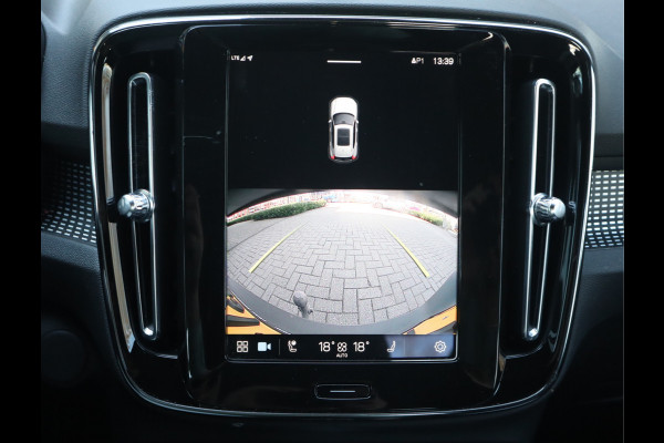 Volvo XC40 Recharge P8 AWD R-Design Navi / Trekh / Elekramen / Camera / SOH 91,68