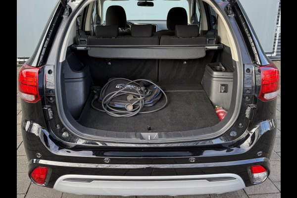 Mitsubishi Outlander BWJ 2021 | 2.4 225PK PHEV Pure | CLIMA | NAVI | STOELVERW | LEDER | CAMERA A | CARPLAY |