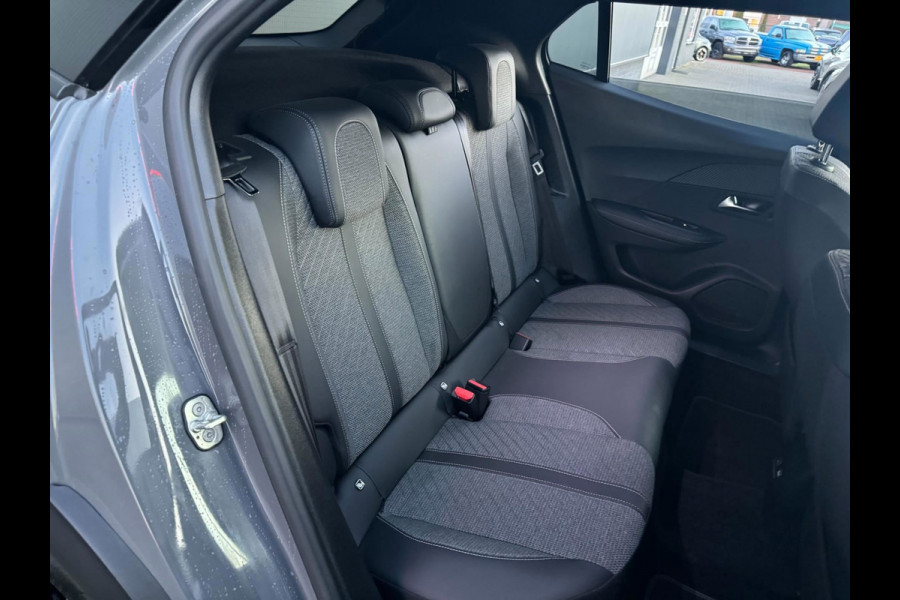 Peugeot 2008 1.2 EAT8 130PK Allure /1e eig. /Adap. Cruis /Stoelverw /v+a camera