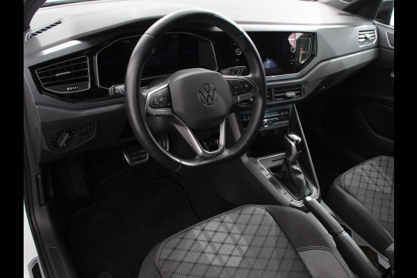 Volkswagen Polo 1.0 TSI R-Line DSG Navigatie App Connect Climate Control DAB LED Parkeer sensoren Cruise control adaptive Lichtmetalen velgen