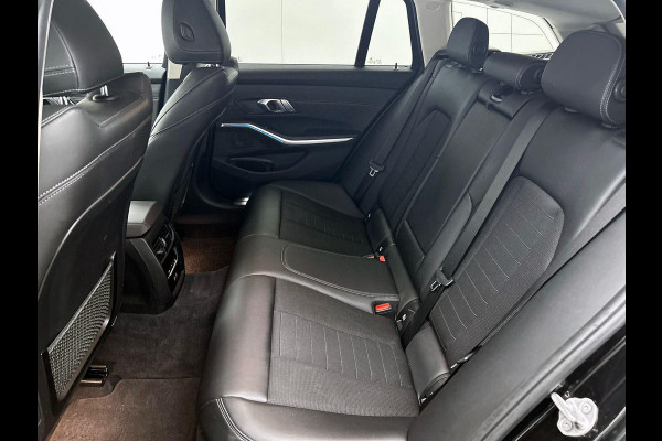 BMW 3 Serie Touring 330e High Executive Black Line | Sport Line | TREKHAAK | CARPLAY