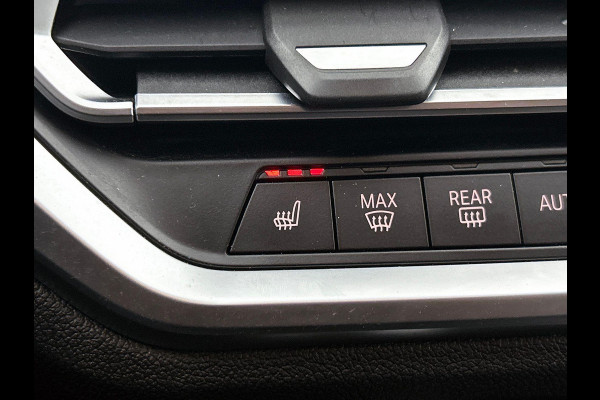 BMW 3 Serie Touring 330e High Executive Black Line | Sport Line | TREKHAAK | CARPLAY