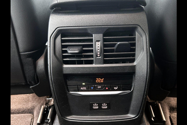 BMW 3 Serie Touring 330e High Executive Black Line | Sport Line | TREKHAAK | CARPLAY