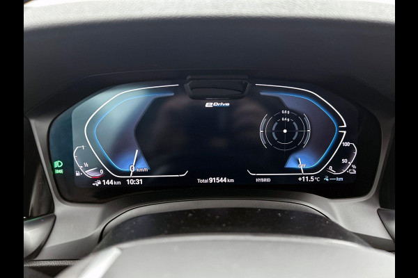 BMW 3 Serie Touring 330e High Executive Black Line | Sport Line | TREKHAAK | CARPLAY
