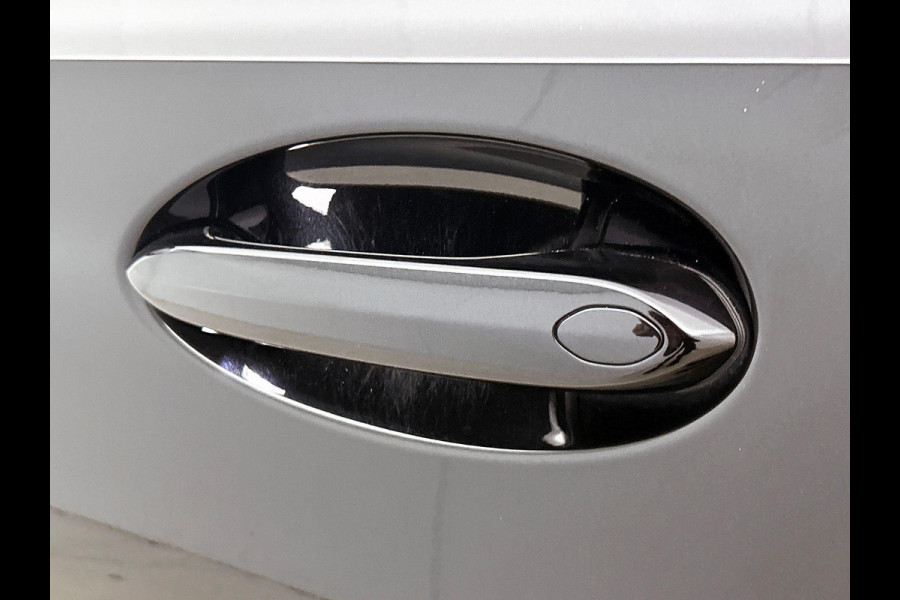 BMW 3 Serie Touring 330e High Executive Black Line | Sport Line | TREKHAAK | CARPLAY