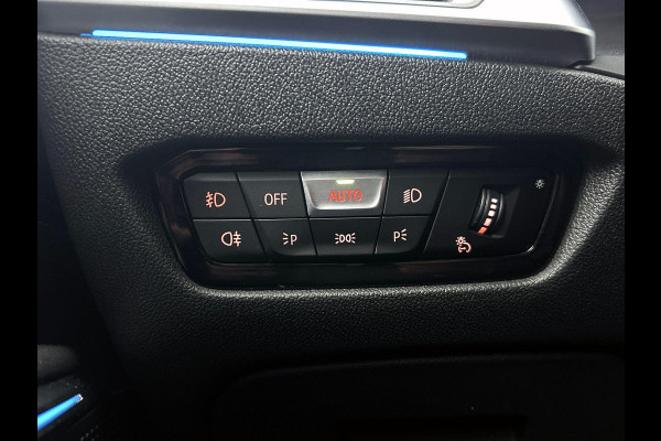 BMW 3 Serie Touring 330e High Executive Black Line | Sport Line | TREKHAAK | CARPLAY